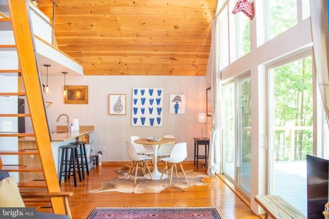590 WHISPERING PINES WAY, Lost City, WV 26810