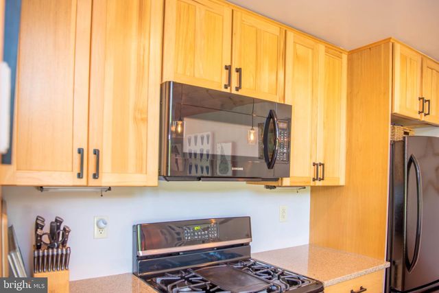 590 WHISPERING PINES WAY, Lost City, WV 26810