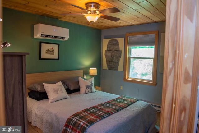 590 WHISPERING PINES WAY, Lost City, WV 26810
