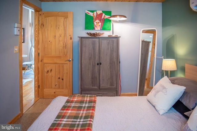 590 WHISPERING PINES WAY, Lost City, WV 26810