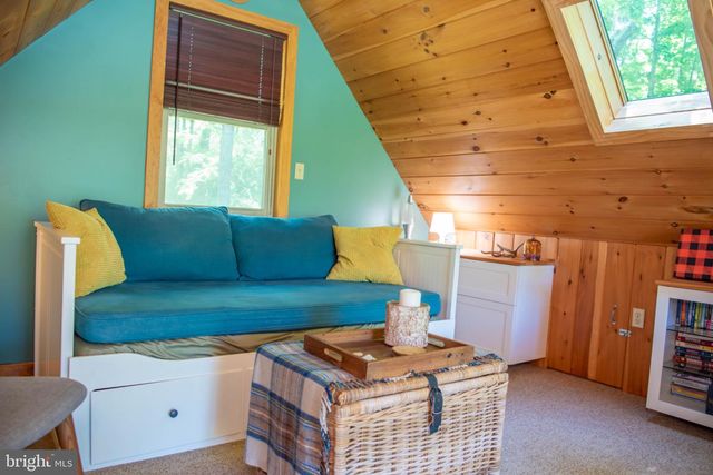 590 WHISPERING PINES WAY, Lost City, WV 26810