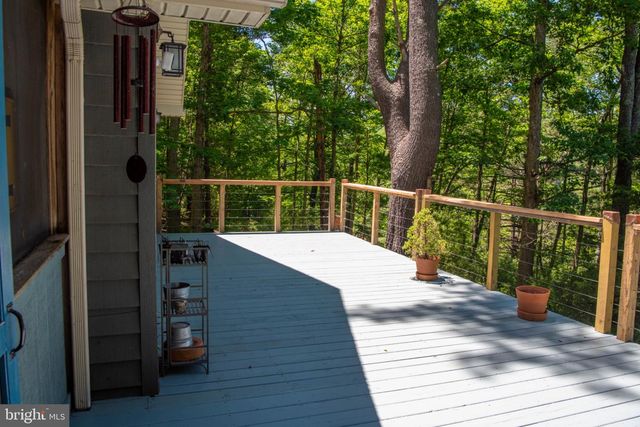 590 WHISPERING PINES WAY, Lost City, WV 26810