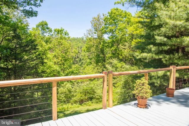 590 WHISPERING PINES WAY, Lost City, WV 26810