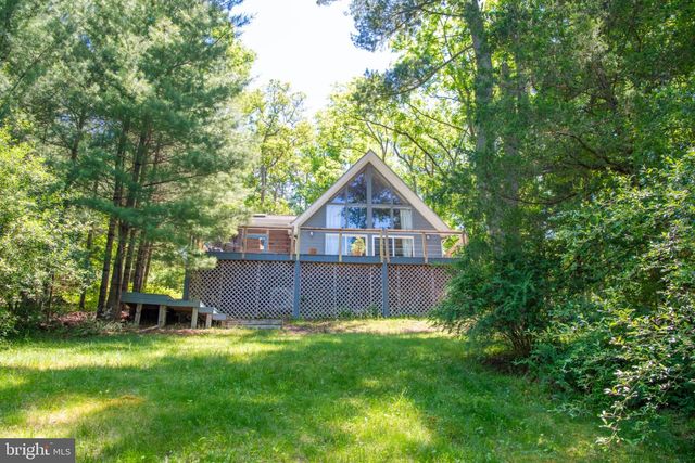 590 WHISPERING PINES WAY, Lost City, WV 26810