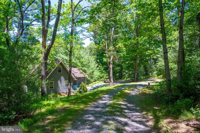 590 WHISPERING PINES WAY, Lost City, WV 26810