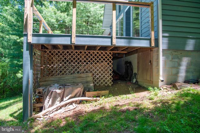 590 WHISPERING PINES WAY, Lost City, WV 26810