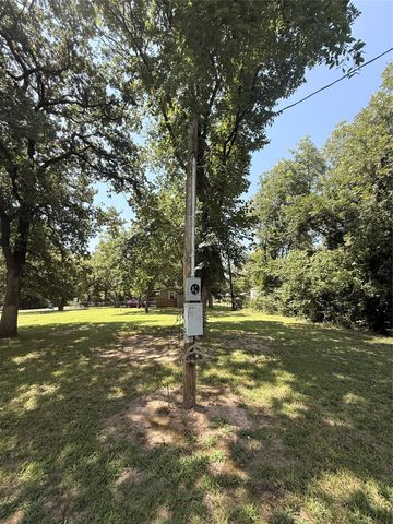 431 Pawnee Drive, Gordonville, TX 76245