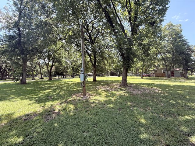 431 Pawnee Drive, Gordonville, TX 76245