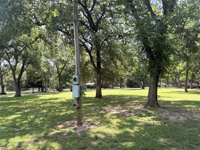 431 Pawnee Drive, Gordonville, TX 76245