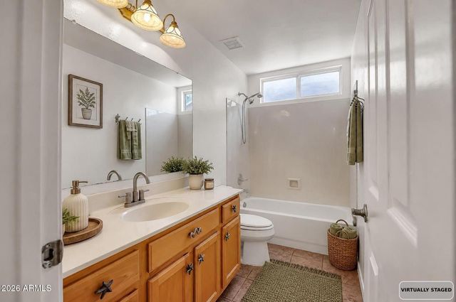 24250 N 39TH Avenue, Glendale, AZ 85310