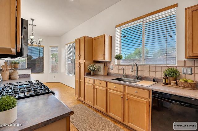 24250 N 39TH Avenue, Glendale, AZ 85310