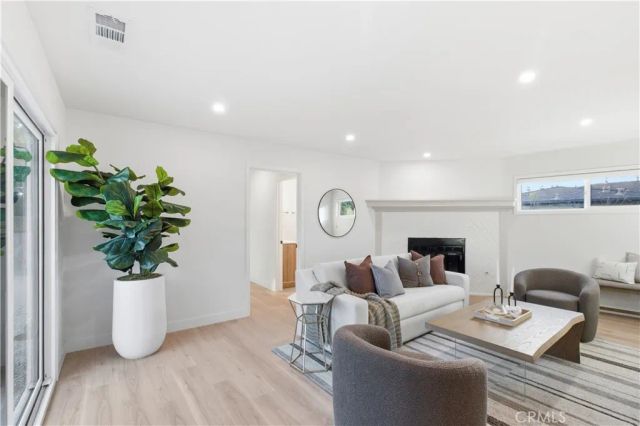 15813 Bonsallo, Gardena, CA 90247