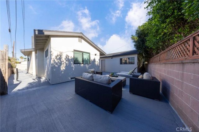 15813 Bonsallo, Gardena, CA 90247