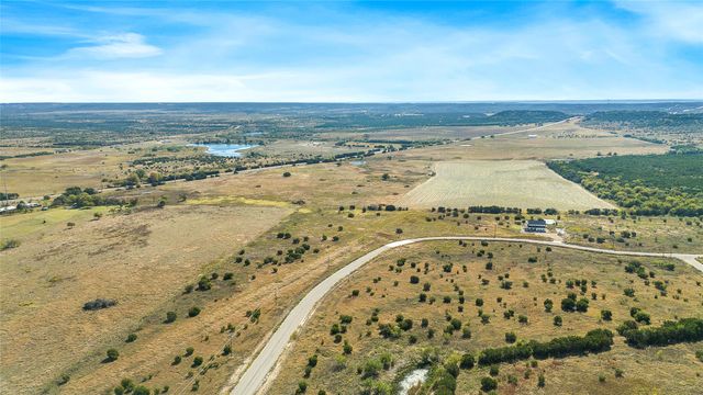 1341 Hidden Valley Road, Glen Rose, TX 76043