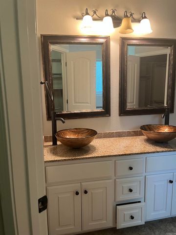 22 Birchwood Drive, Ward, AR 72176