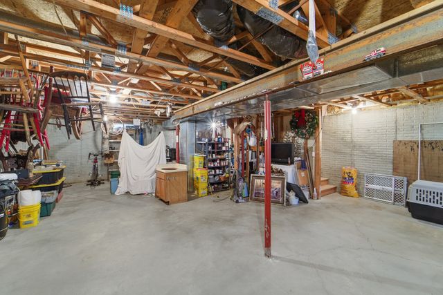 414 NW Winterberry Street, Ankeny, IA 50023