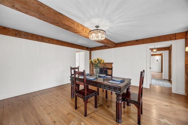 3767 Oak Ln NE, North Liberty, IA 52317