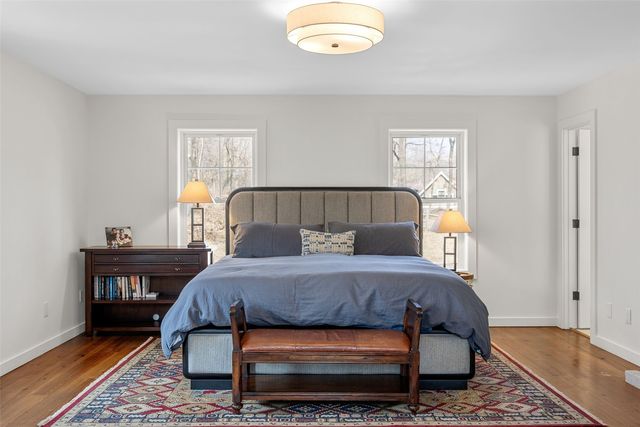 3767 Oak Ln NE, North Liberty, IA 52317