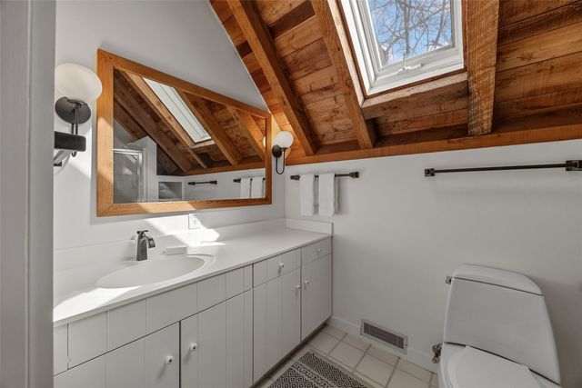 3767 Oak Ln NE, North Liberty, IA 52317