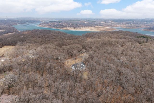 3767 Oak Ln NE, North Liberty, IA 52317