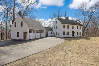 3767 Oak Ln NE, North Liberty, IA 52317