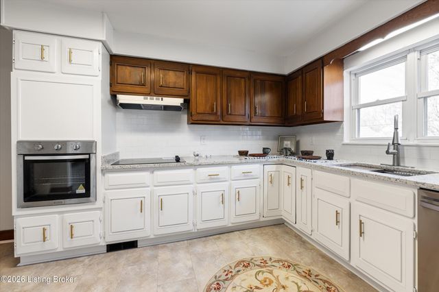 1326 Phyllis Ave, Louisville, KY 40215