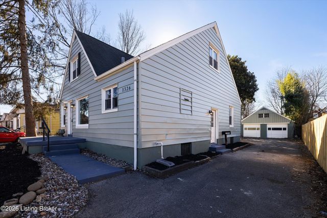 1326 Phyllis Ave, Louisville, KY 40215