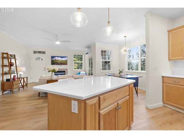 4195 SUMMERLINN Dr, West Linn, OR 97068