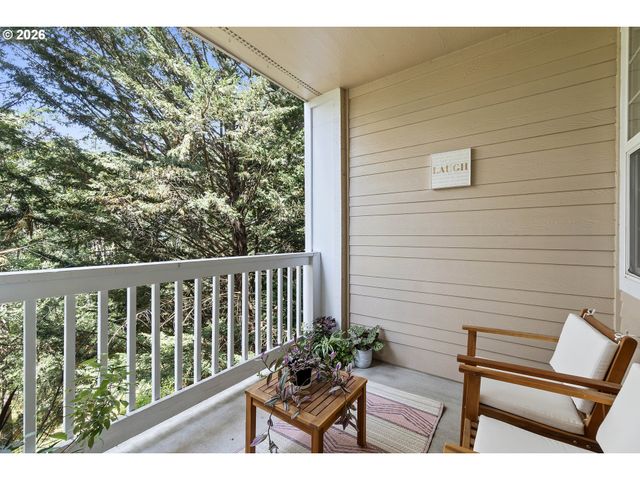4195 SUMMERLINN Dr, West Linn, OR 97068