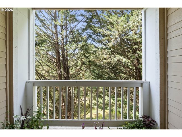 4195 SUMMERLINN Dr, West Linn, OR 97068