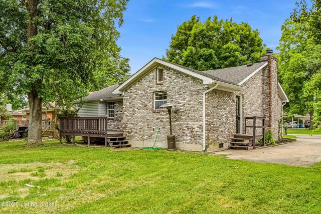 107 Buttercup Rd, Louisville, KY 40218