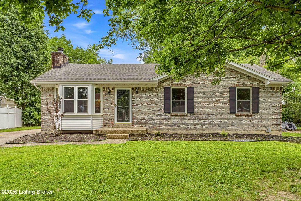 107 Buttercup Rd, Louisville, KY 40218
