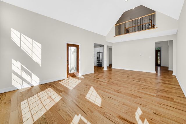 602 Glenshire Road, Glenview, IL 60025