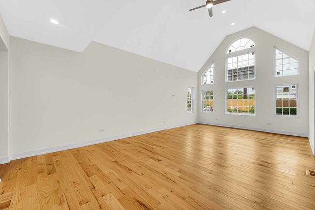 602 Glenshire Road, Glenview, IL 60025