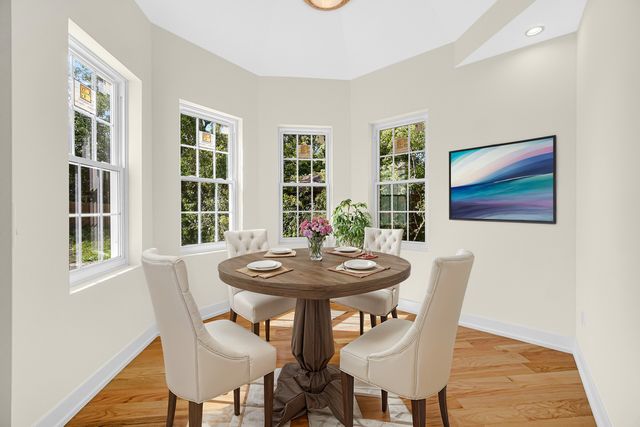 602 Glenshire Road, Glenview, IL 60025