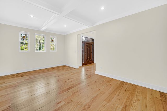 602 Glenshire Road, Glenview, IL 60025