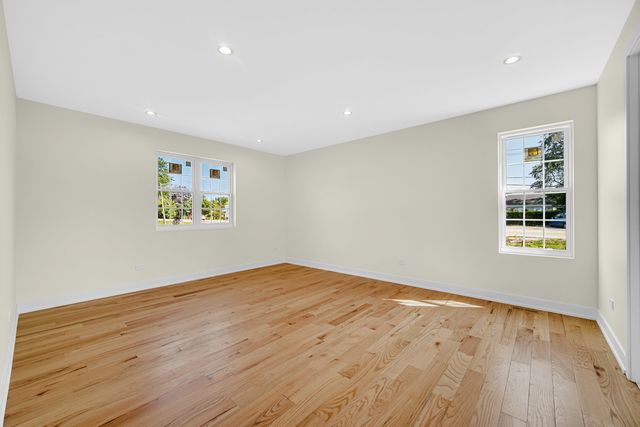 602 Glenshire Road, Glenview, IL 60025