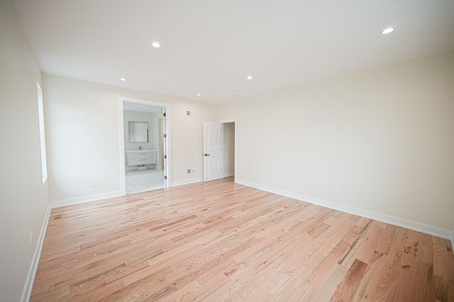 602 Glenshire Road, Glenview, IL 60025