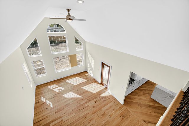 602 Glenshire Road, Glenview, IL 60025