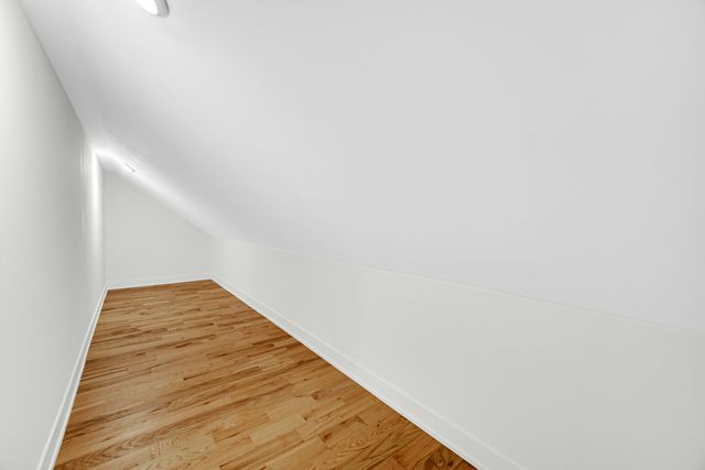 602 Glenshire Road, Glenview, IL 60025