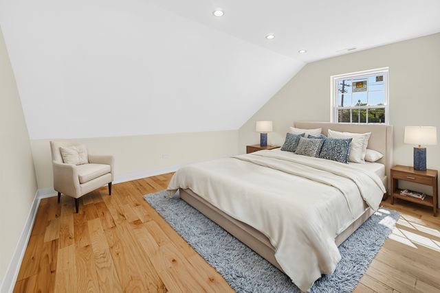 602 Glenshire Road, Glenview, IL 60025