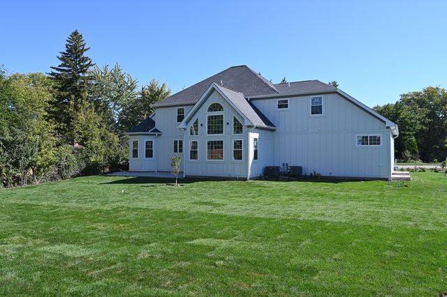 602 Glenshire Road, Glenview, IL 60025