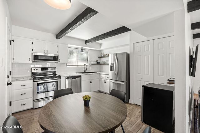 7914 E LATHAM Street, Scottsdale, AZ 85257