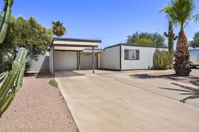 7914 E LATHAM Street, Scottsdale, AZ 85257