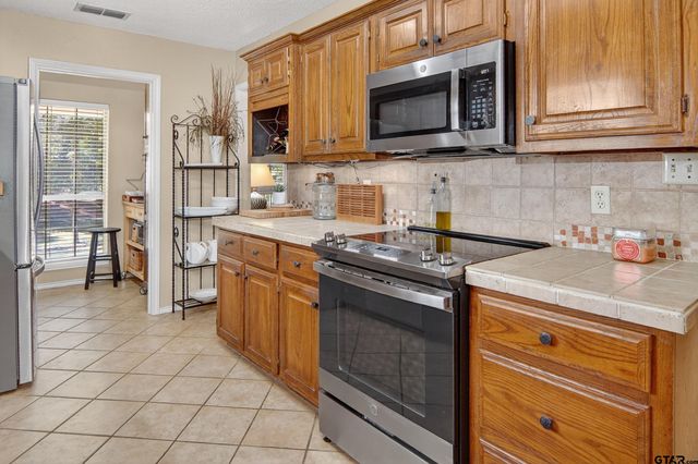 810 Jeanell, Quitman, TX 75783