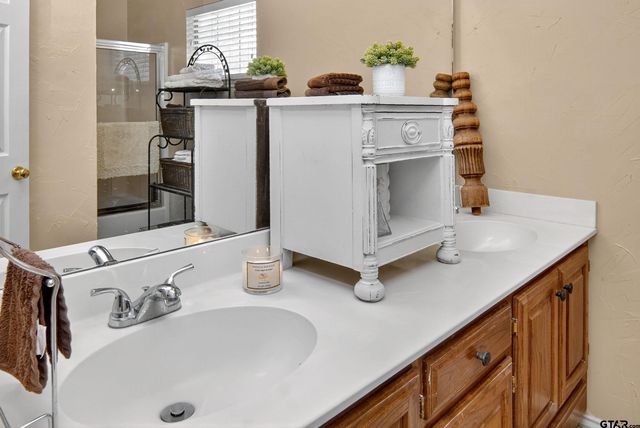 810 Jeanell, Quitman, TX 75783