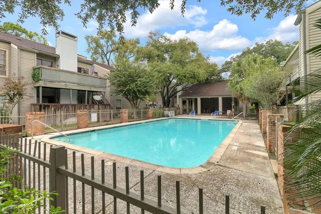 9707 Richmond Avenue 31, Houston, TX 77042