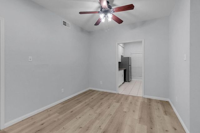 9707 Richmond Avenue 31, Houston, TX 77042