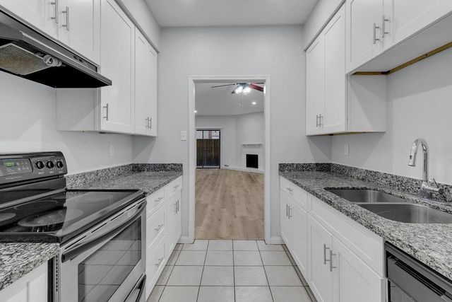 9707 Richmond Avenue 31, Houston, TX 77042