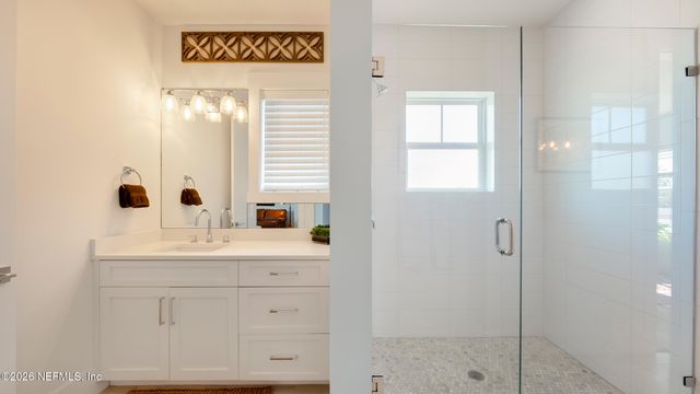 113 MILLS Lane, Jacksonville Beach, FL 32250